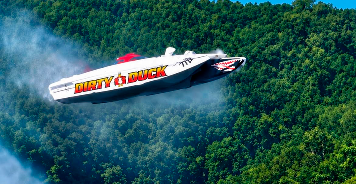 A 343 KM/H: LA LANCHA “DIRTY DUCK” SALIÓ VOLANDO TRAS CRUZAR LA META