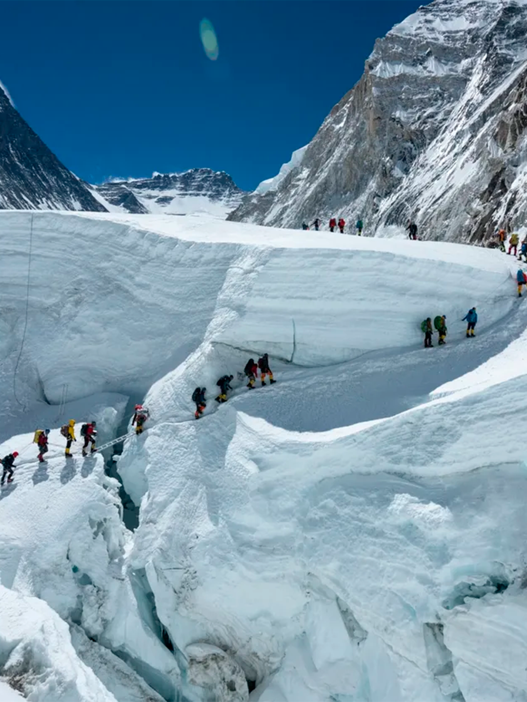 Monte_everest_274_personas_galeria2_Px_Sports