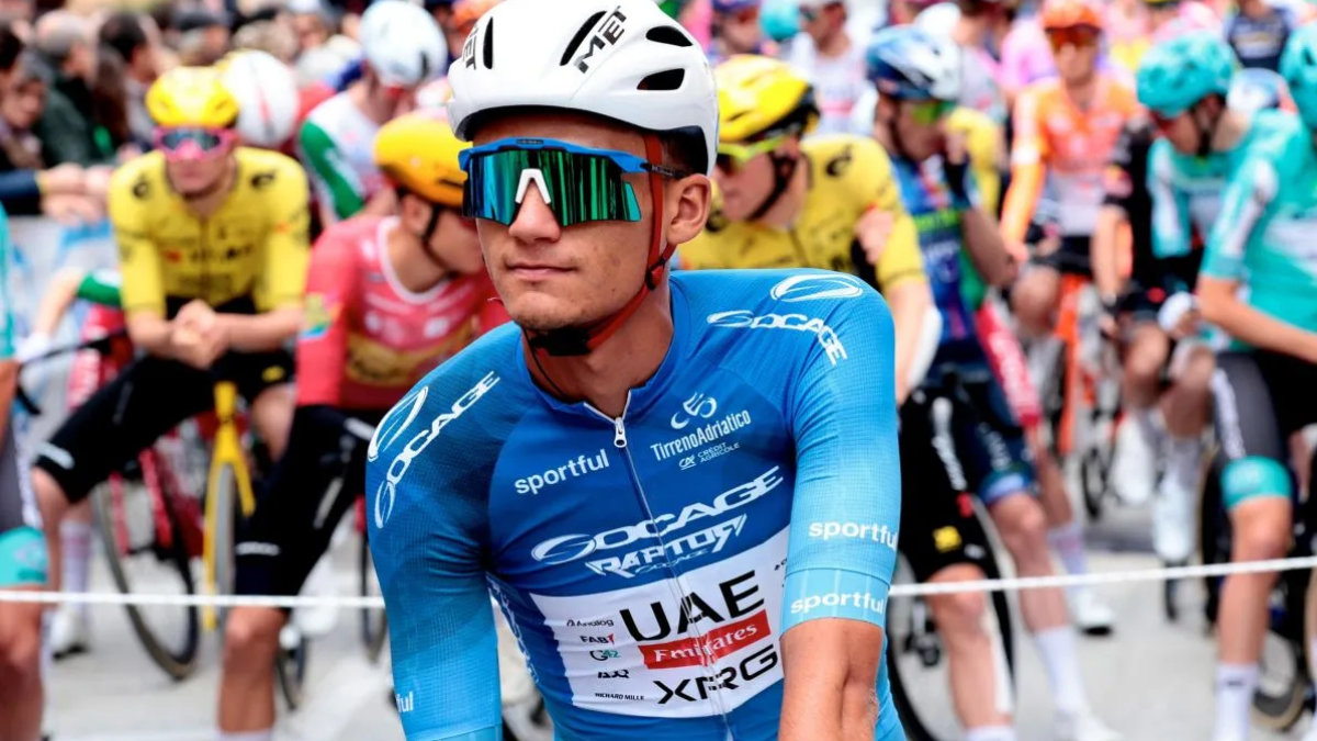 ISAAC DEL TORO CONQUISTÓ ITALIA