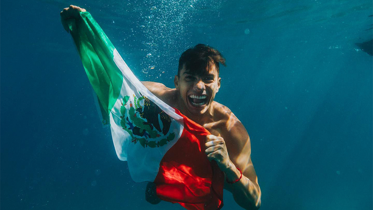 JONATHAN PAREDES SE LLEVA EL BRONCE EN LA COPA DEL MUNDO DE CLAVADOS DE ALTURA