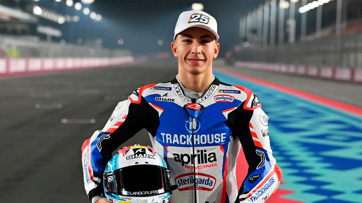 RAÚL FERNÁNDEZ VIVE UNO DE LOS MOMENTOS MÁS INTENSOS TRAS EL INCENDIÓ SU MOTO