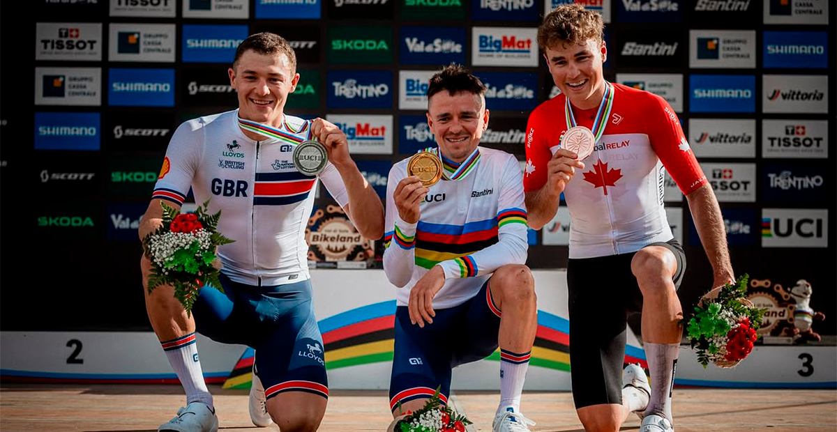 TOM PIDCOCK CONQUISTA EL MUNDIAL DE MTB TRAS UNA ESPECTACULAR REMONTADA